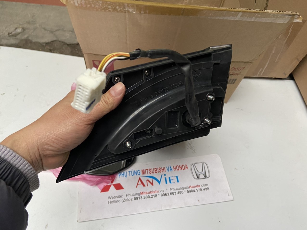 Gương chiếu hậu bên lái xe Honda CITY 2013 